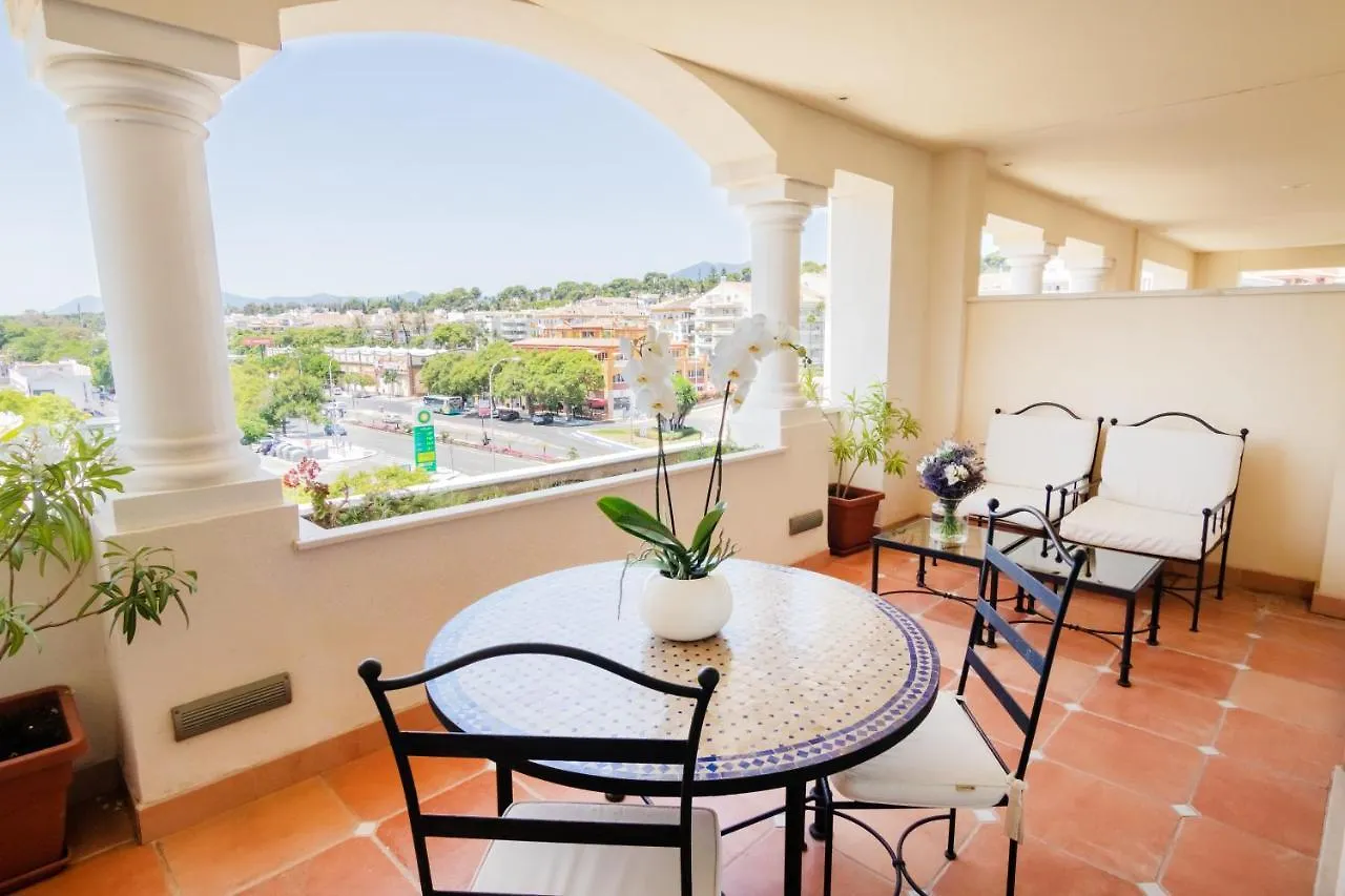 Lägenhet Guadalpin Suites Marbella