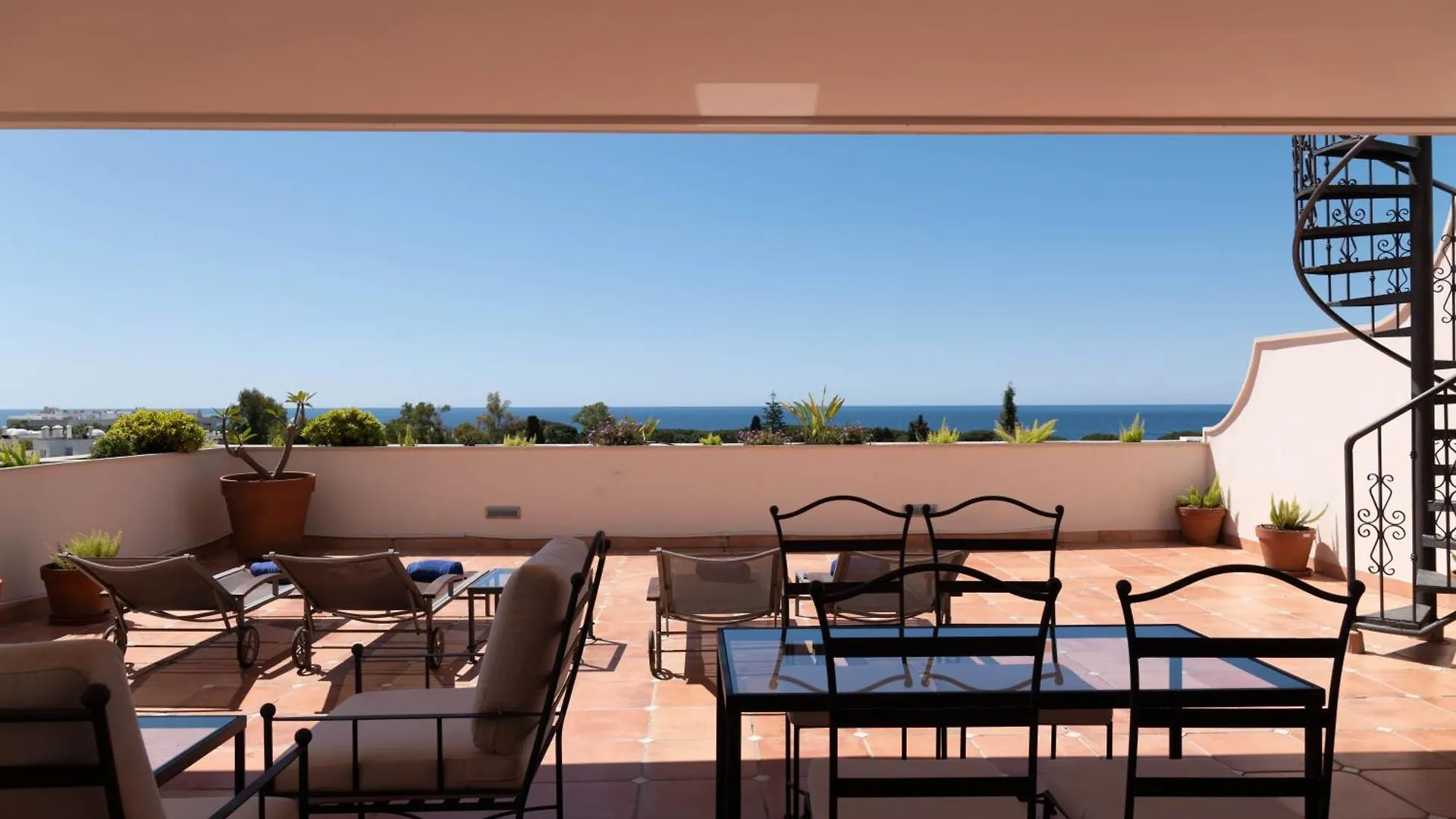 Guadalpin Suites Marbella Lägenhet