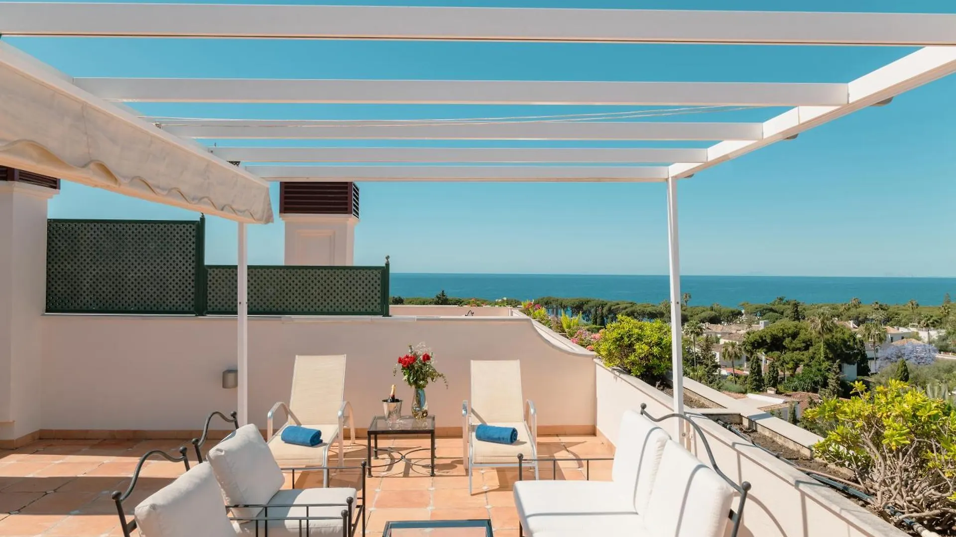 Guadalpin Suites Marbella Apartment