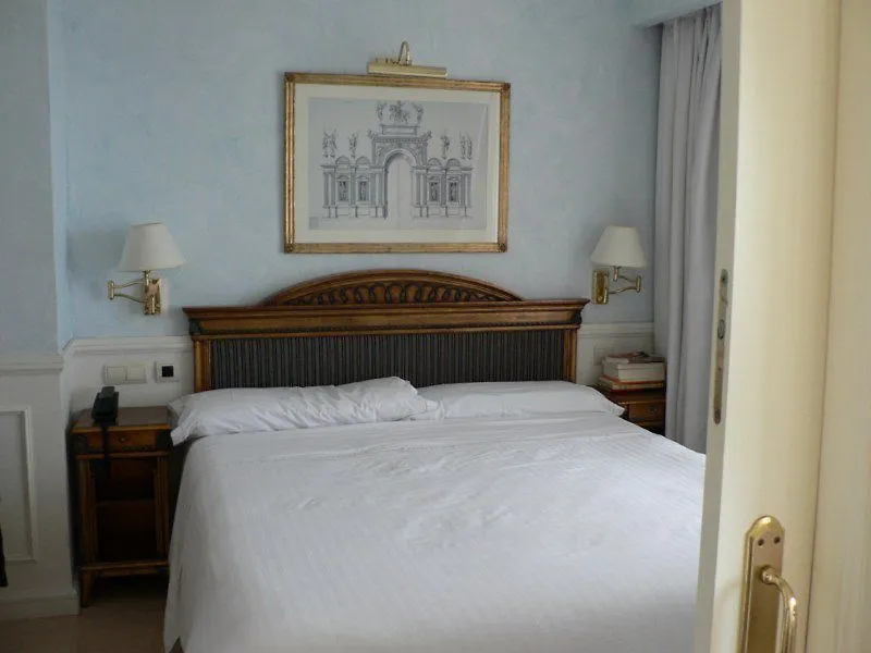 Guadalpin Suites Marbella Apartment